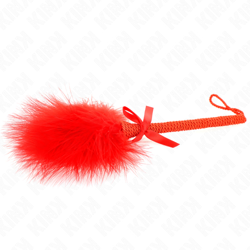 KINK VARINHA DE CORDA DE NYLON COM PENAS DE CaCEGAS E LAaO VERMELHO 25 CM