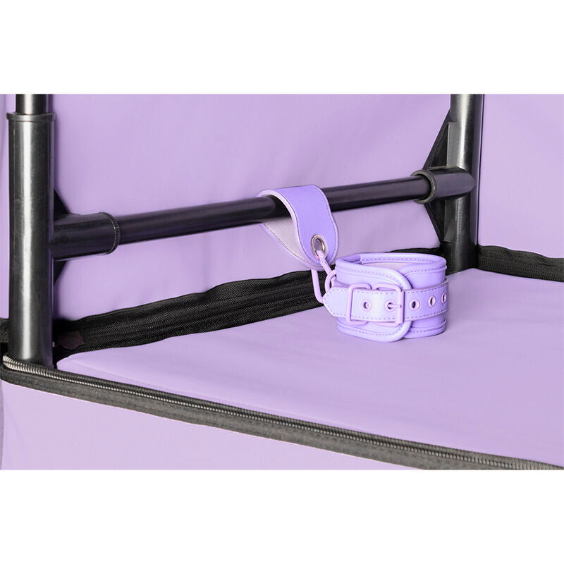 SECRET DOME KINK CLUB CABINA BUKKAKE MORADO