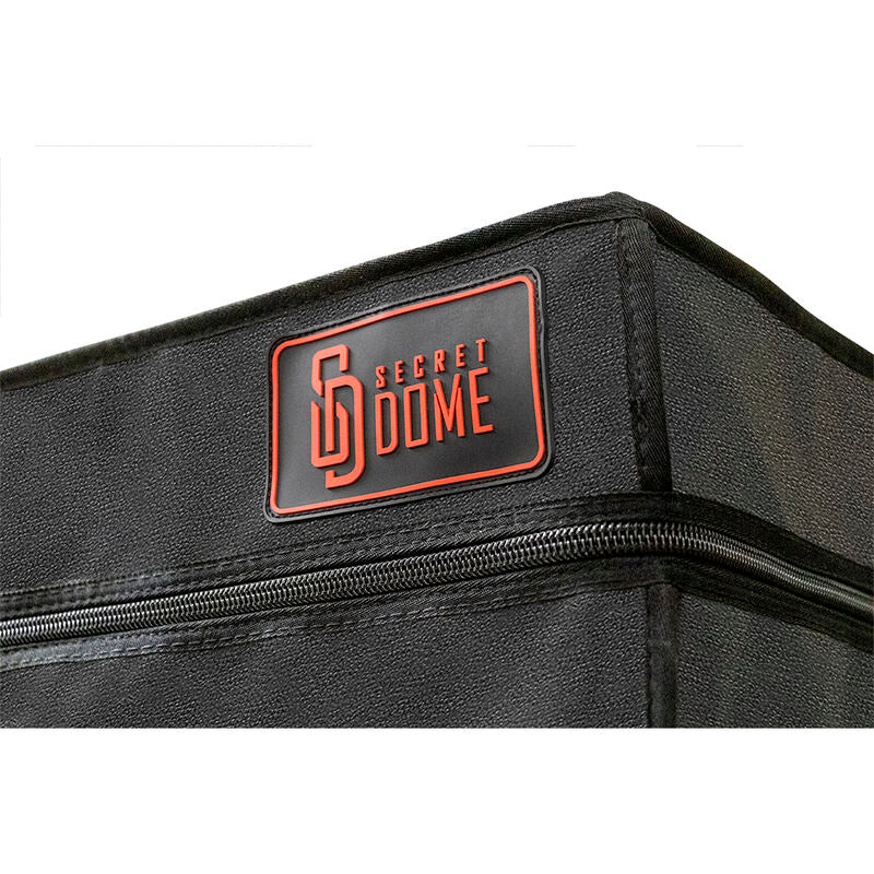 SECRET DOME KINK CLUB CABINA BUKKAKE PRETO E VERMELHO