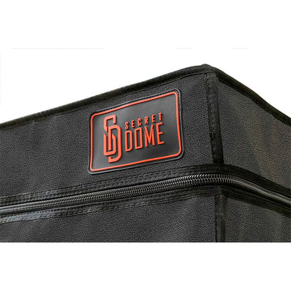 SECRET DOME KINK CLUB CABINA BUKKAKE PRETO E VERMELHO