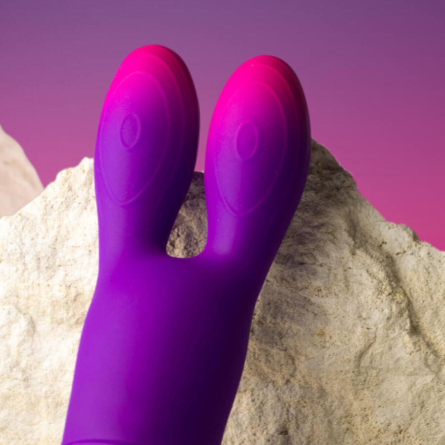 ROCKS OFF VIBRADOR FLEXiVEL GLO GIRL BUNNY ROXO