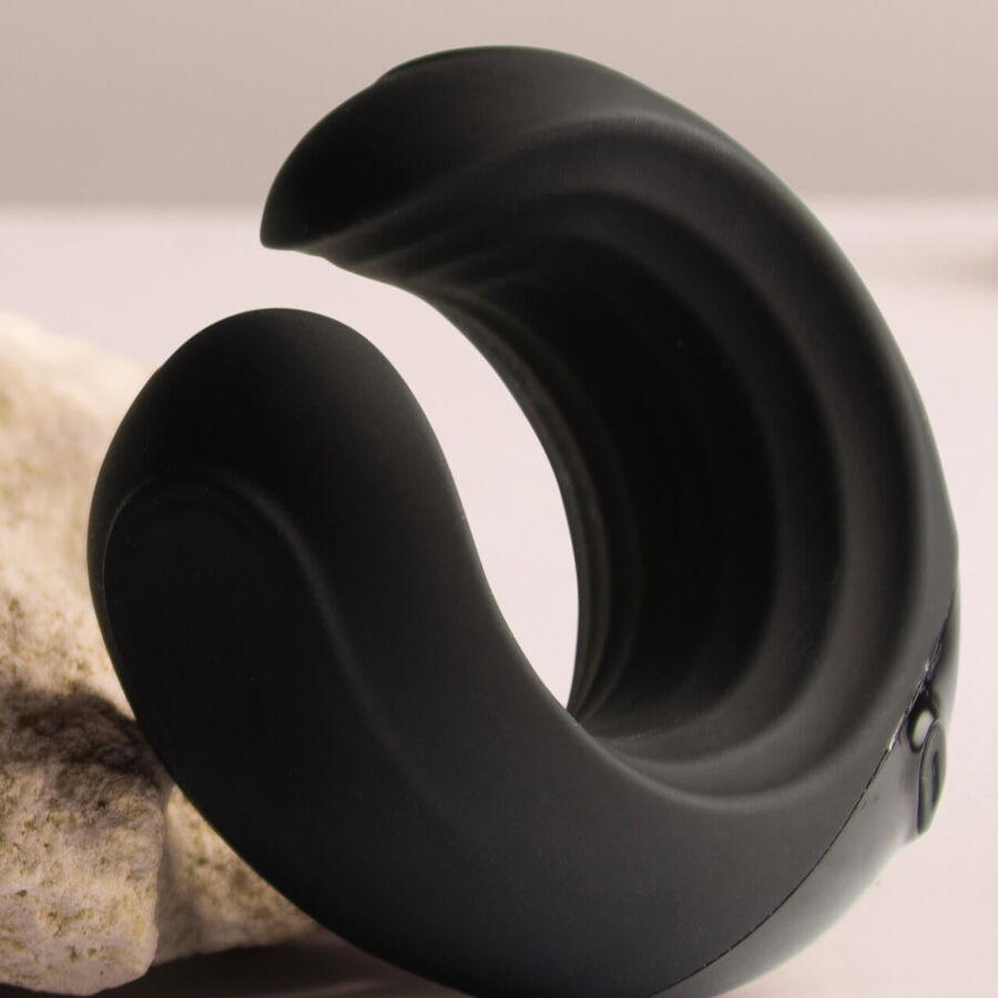 ROCKS OFF ECHO BLACK VIBRADOR MASTURBADOR