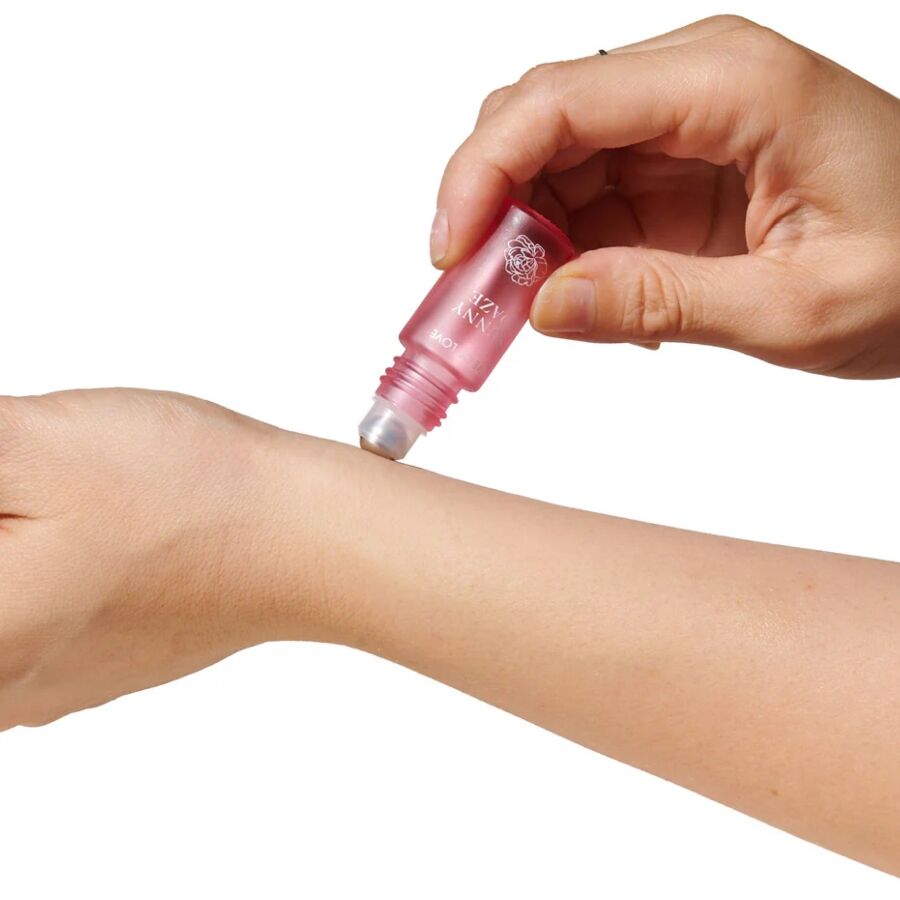 EYE OF LOVE BLOOM DIA PARA NOITE FEROMoNIO ROLL ON PERFUME CONJUNTO 2 X 5 ML