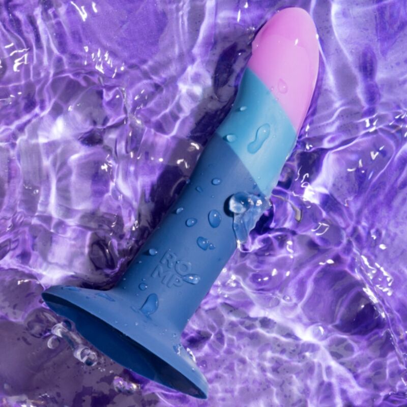 ROMP PICCOLO DILDO DE SILICONE COM VENTOSA TRICOLORIDA 14 CM